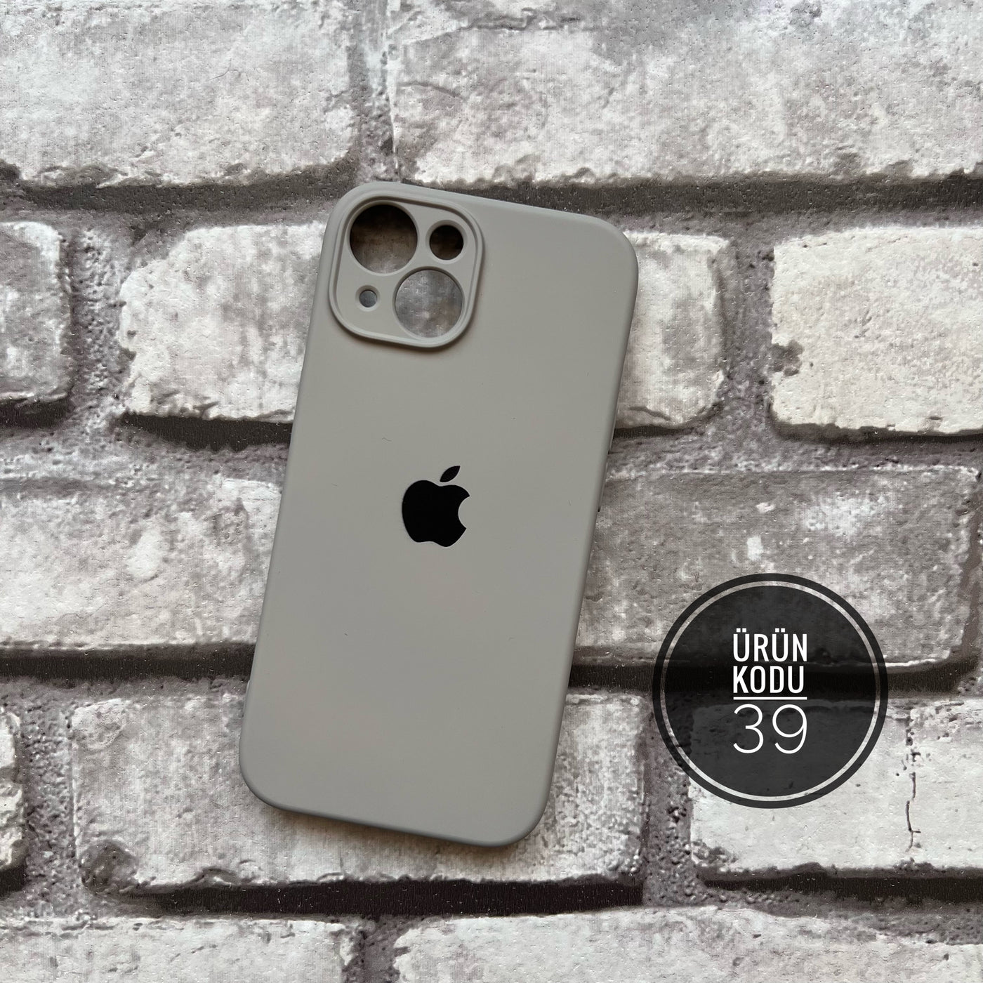 iPhone 15 Logolu Silikon NUMARA 39 (5 AL 2 ÖDE)